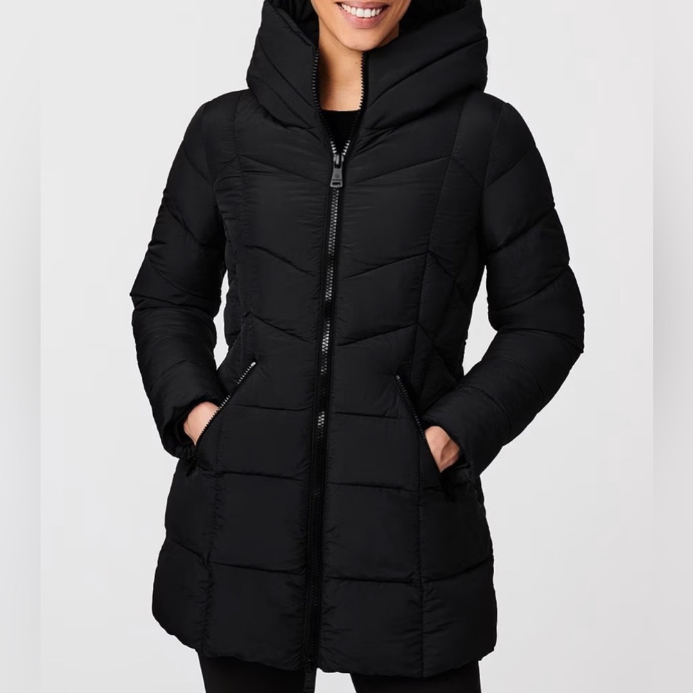 Bernardo Black Quilted Puffer Coat with Hood